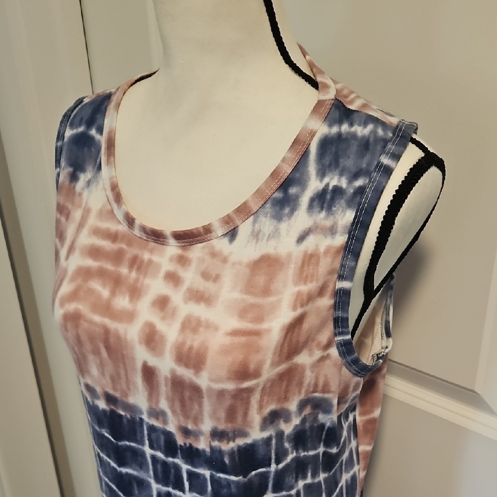 SHEIN Blue and Pink Tie-Dye Maxi Dress - Picture 2 of 9